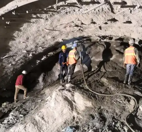 太仓拱顶带模注浆料的施工流程及注意事项